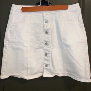 White denim skirt